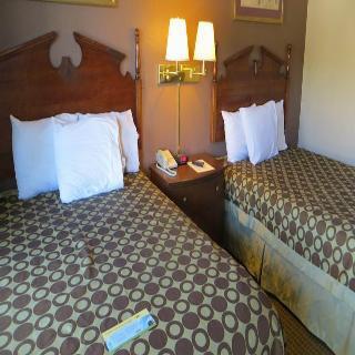 Motel American 2*